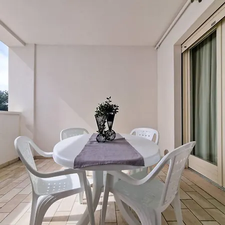 Ocean Breeze Retreat In Διαμέρισμα